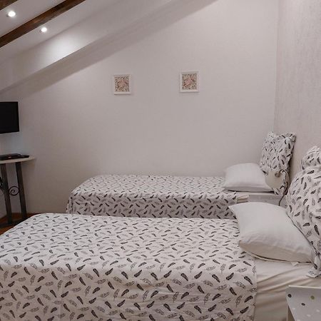 Apt Lavender On Nincevica St- 1 Bedroom Apt 5 Min To The Old Town Of Split Bagian luar foto