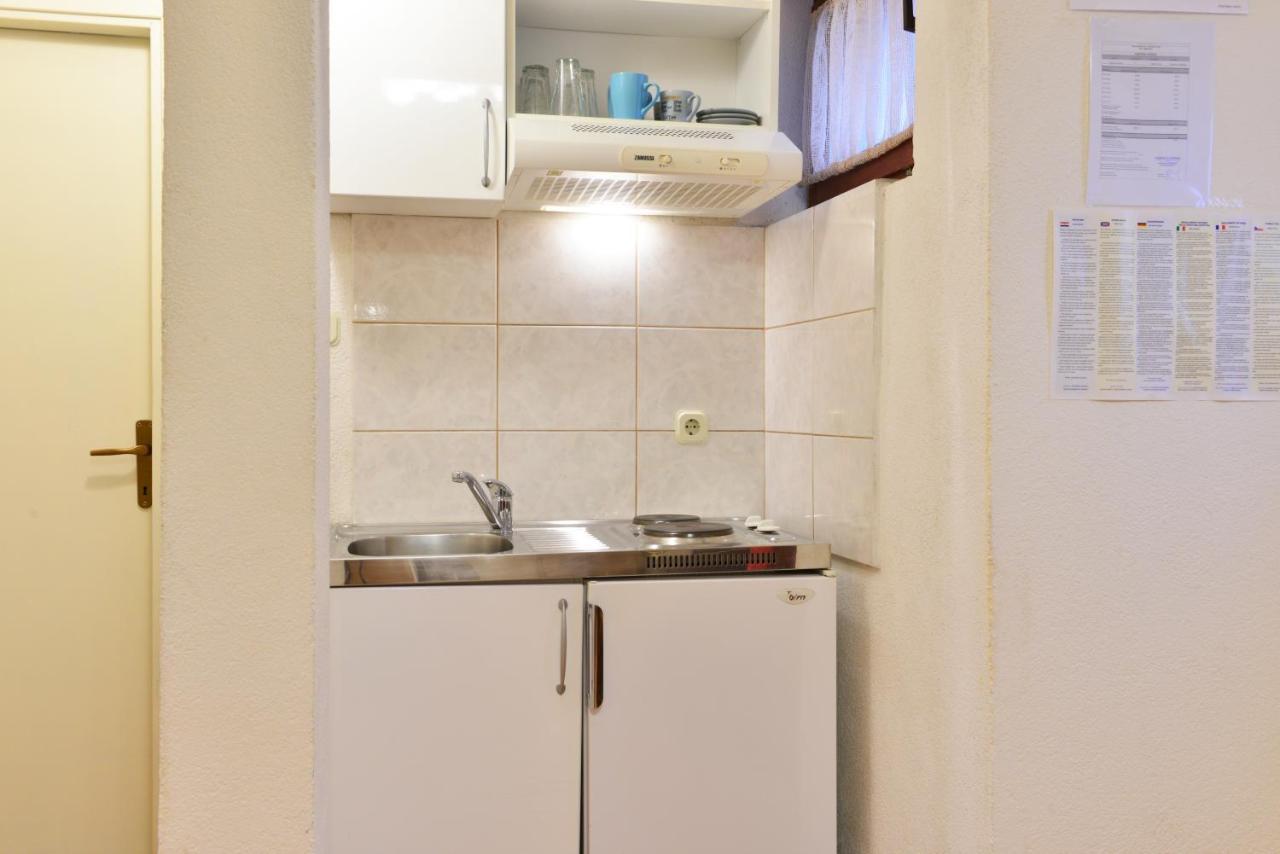 Apt Lavender On Nincevica St- 1 Bedroom Apt 5 Min To The Old Town Of Split Bagian luar foto